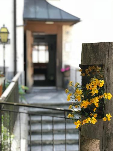 Bed and Breakfast Krone – Eschen, CA