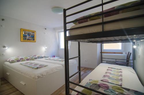 Traditional Piran house in พิราน