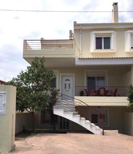 Amazing House in Kiato near the Beach - Korinthos