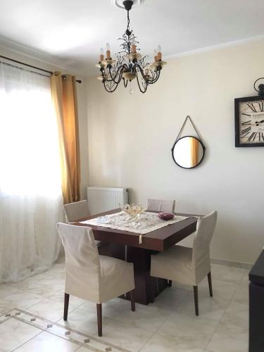  Amazing House in Kiato near the Beach in Kiato