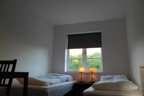 Close But Quiet - image 11