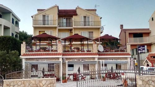 Apartmani Pilić Ljiljana - image 10