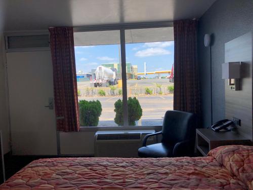 Mid Continent Inn 5