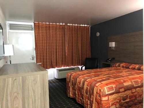 Mid Continent Inn 3