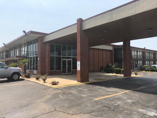 숙소 외관, Mid Continent Inn in 슈리브포트 시티 센터