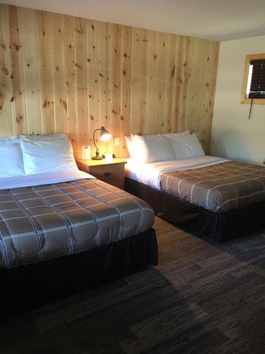 Lull-Abi Inn – Egg Harbor, WI