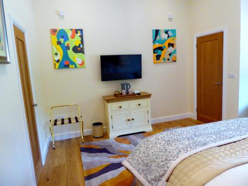 Handywater Cottages - image 5