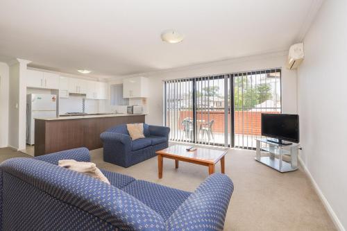 Parkside Apartments Parramatta Set in a prime location of Sydney, Parkside Apartments at Thomas St puts everything the city has to offer just outside your doorstep. Both business travelers and tourists can enjoy the hotels facilit