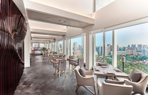 Shangri-La Apartments15