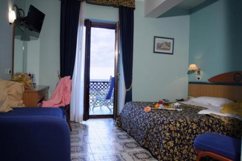 Superior Double or Twin Room with Sea View