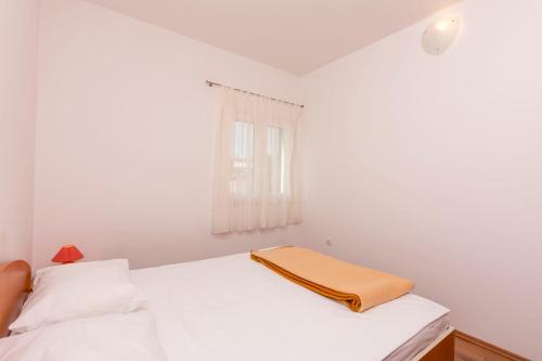 Apartments Frane - image 9
