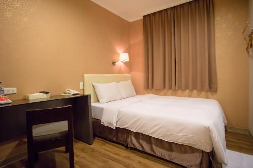 room detail thumbnail 0