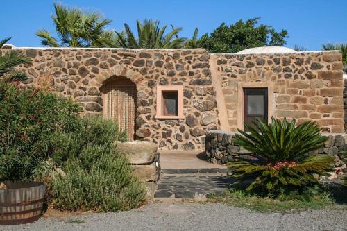  Dammuso Favarelle da Caty in Pantelleria