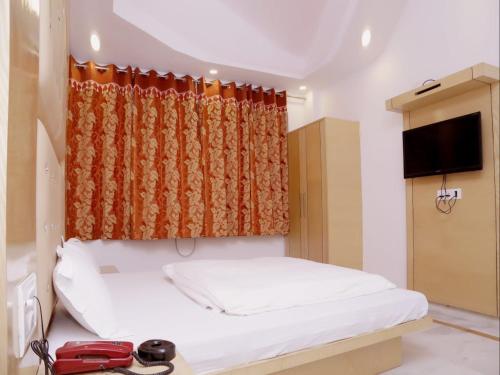 Friends Hostel by Backpackers Heaven- New Delhi Railway Station - Paharganj photo 2