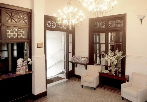 Hotel Bondi - image 2