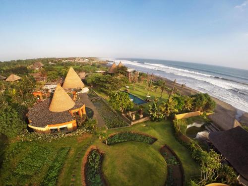 Exterior view, WakaGangga Hotel in Tanah Lot