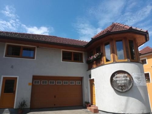  Ferienwohnung Schmetterling, Pension in Liebenfels bei Karnberg