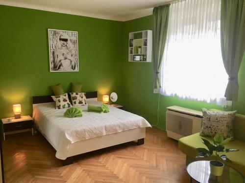  Chic&Town Cosy Green Apartment in Budapest