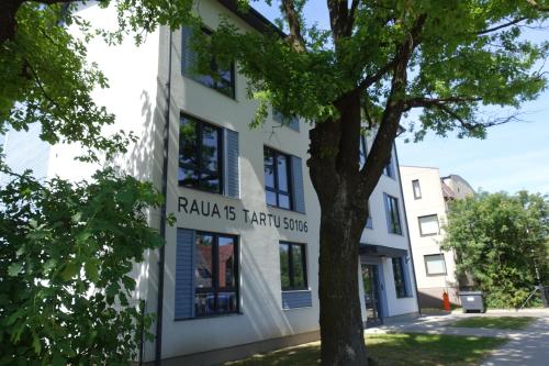 Raua 15 Apartment