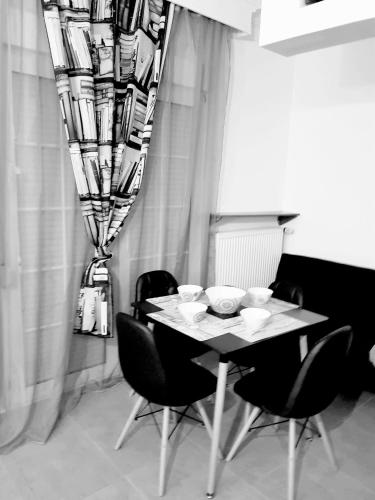 Deluxe Lilian Deluxe Lilian