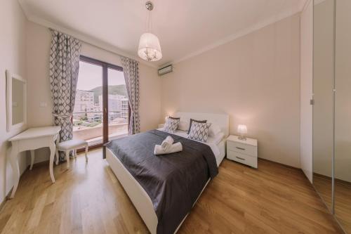 City Apartments - image 2