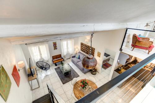 Two-Bedroom Apartment (85 Rue Meynadier 06400 Cannes)