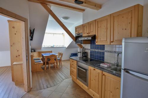 Apartment (2-4 Adults)