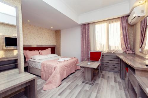 Mora Hotel - image 3