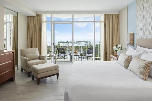 Atlantis-Coral Towers