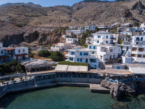 Exterior view, Hotel Lefka Ori in Sfakia