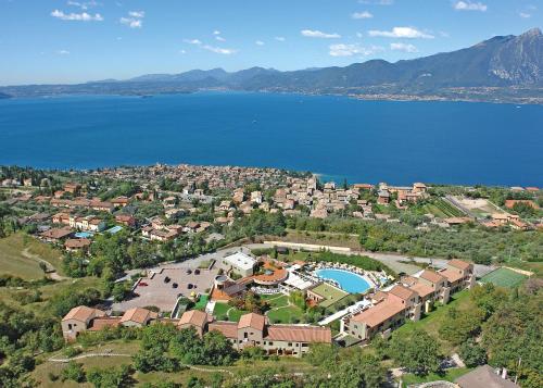 . Le Torri Del Garda FamilySPA Resort