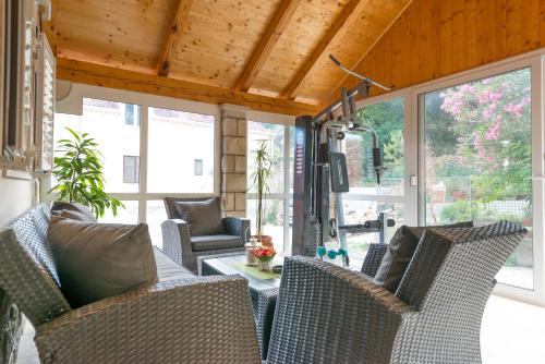 Tranquility and Nature in 4 Bedroom with Sea View Tranquility and Nature in 4 Bedroom with Sea View