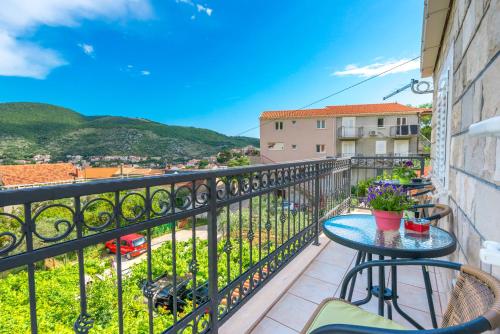 Tranquility and Nature in 4 Bedroom with Sea View Tranquility and Nature in 4 Bedroom with Sea View