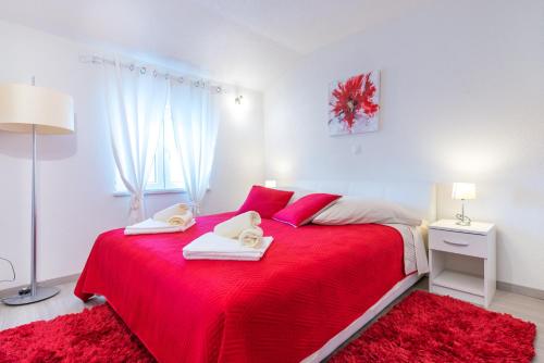 Tranquility and Nature in 4 Bedroom with Sea View Tranquility and Nature in 4 Bedroom with Sea View