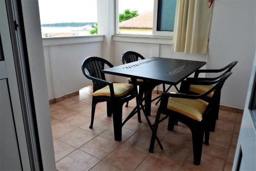 Sunnyy Beacch Apartments - image 10