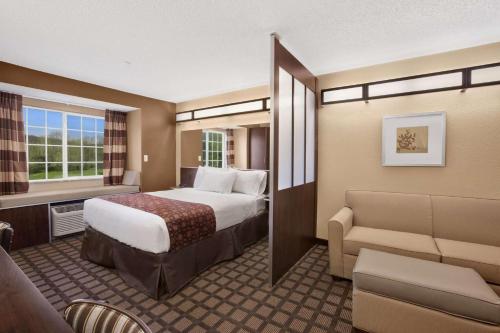 Microtel Inn & Suites-Sayre, PA