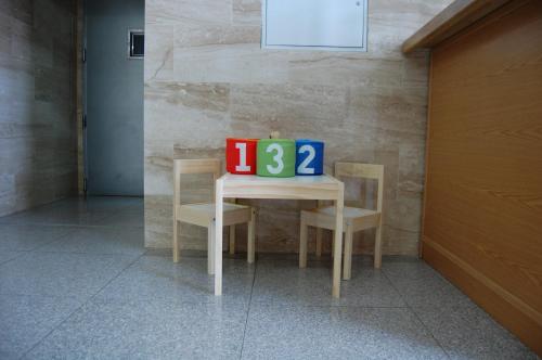 Aparthotel Encasa - image 9