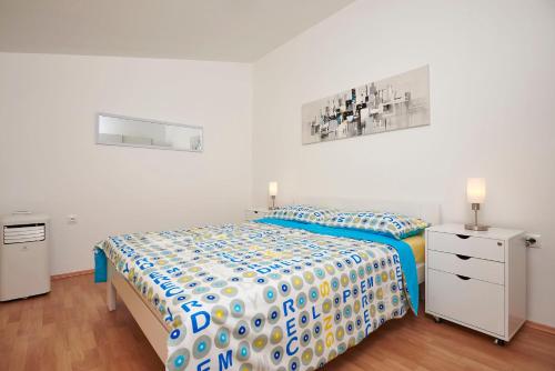 House Doris - image 3