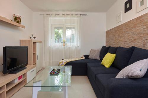 House Doris - image 6
