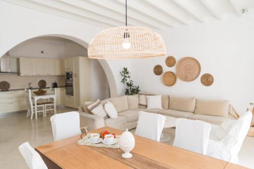 Rafaela Apartments - image 9