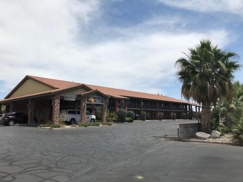 Claridge Inn - St. George Stop at Claridge Inn - St. George to discover the wonders of St. George (UT). The property offers guests a range of services and amenities designed to provide comfort and convenience. To be found at t