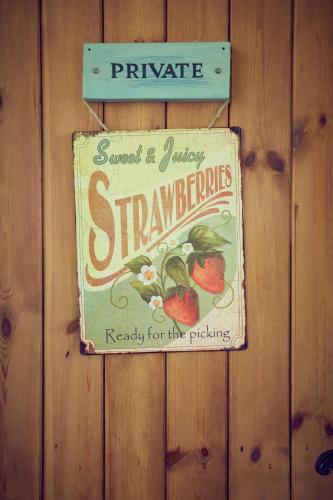 Strawberry Cottage B&B