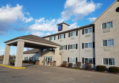 Oak Hill Inn & Suites in Canton, USA