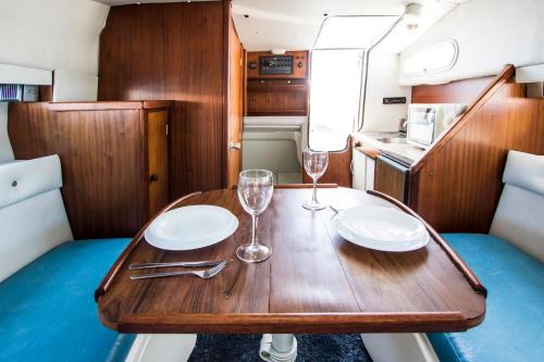 Shared lounge/TV area, Cozy boat to unwind by the ocean in Lanzarote