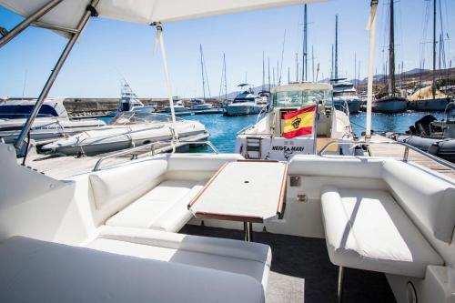 Surrounding environment, Cozy boat to unwind by the ocean in Lanzarote