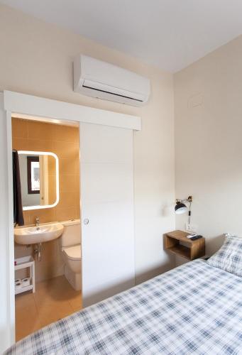 Apartamento Dúplex en la Alameda de Sevilla - Tap to explore photos