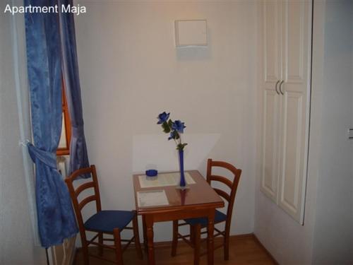  Maja Apartments, Pension in Trogir