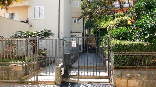 Guest House Villa Jovana - image 5