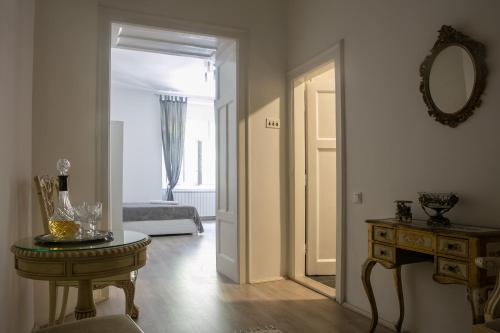 Natalie's Apartment - image 3