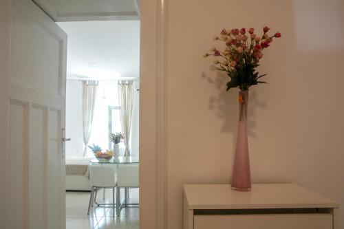 Natalie's Apartment - image 6
